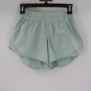 Lululemon Shorts Womens 6 Hotty Hot II Long 4" Stretch Sweat Wicking Lightweight